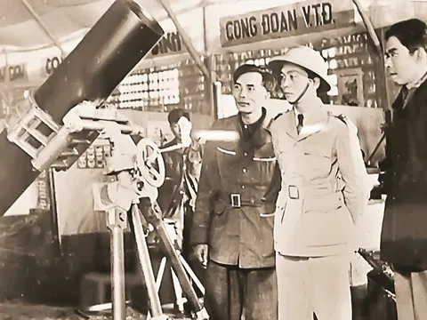 Tôn vinh, trọng dụng, bồi đắp và phát huy đội ngũ trí thức tiêu biểu trong Quân đội
