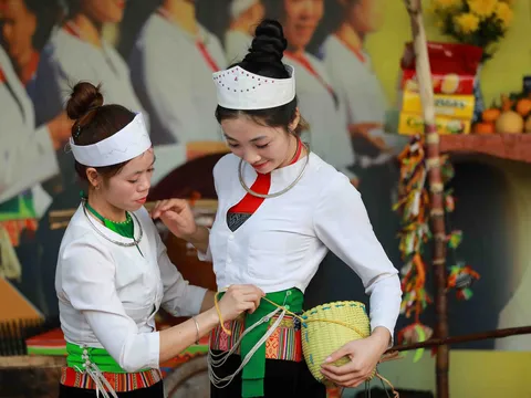 Những vật dụng tre nứa nuôi dưỡng nếp sống Mường