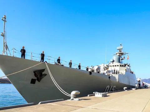 Nhịp cầu hữu nghị trên biển Nhật Bản