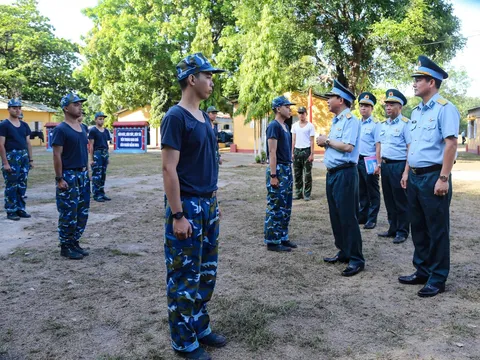 Kiểm tra toàn diện công tác huấn luyện chiến sĩ mới tại Sư đoàn 367 và 370