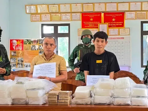 Khởi tố hai đối tượng, thu hơn 28,5kg ma tuý các loại