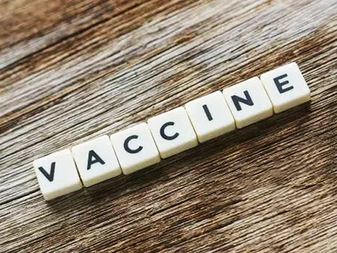 Vaccine - Từ khóa năm 2021 theo bình chọn của Merriam-Webster