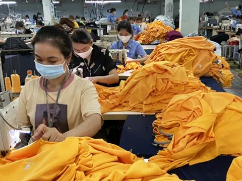 Đơn hàng nhiều nhưng doanh nghiệp dệt may không dám nhận