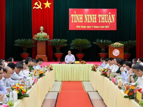 Thủ tướng Phạm Minh Chính làm việc với Ban Thường vụ Tỉnh ủy Ninh Thuận