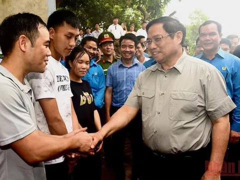 Đảng, Nhà nước luôn quan tâm, chăm lo, nâng cao đời sống vật chất, tinh thần cho công nhân lao động