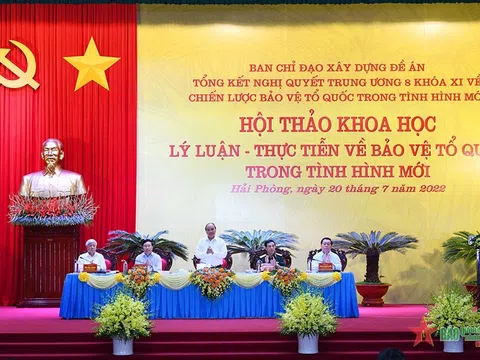 Chủ tịch nước Nguyễn Xuân Phúc chủ trì Hội thảo khoa học “Lý luận - Thực tiễn về bảo vệ Tổ quốc trong tình hình mới”