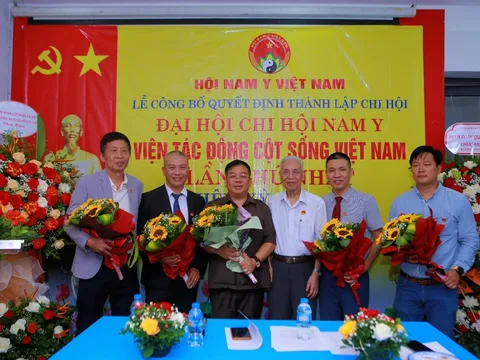 TS. Bùi Hoàng Lân giữ chức Chủ tịch Chi hội Nam y Viện Tác động cột sống Việt Nam