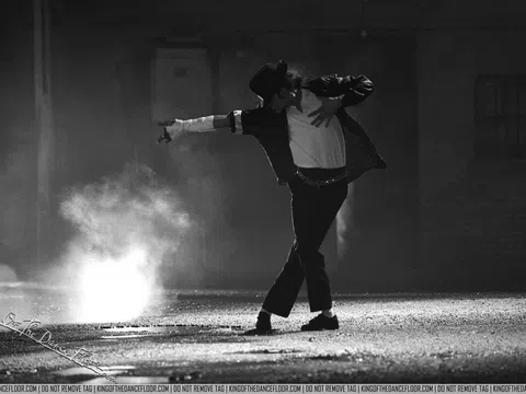 Bí mật điệu nhảy nghiêng 45 độ huyền thoại của Michael Jackson