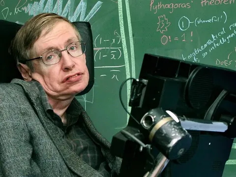 5 cống hiến vĩ đại cho nhân loại của nhà vật lý Stephen Hawking