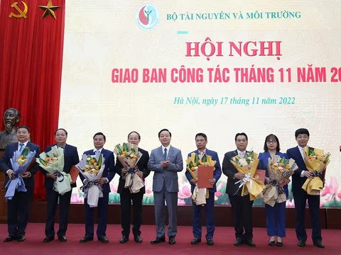 Loạt lãnh đạo mới được bổ nhiệm tại Bộ TN-MT