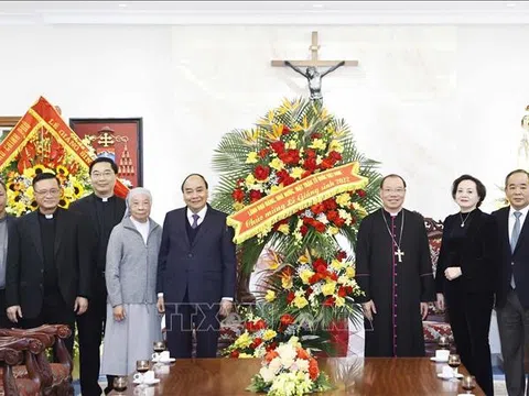 Chủ tịch nước chúc mừng Giáng sinh Tổng Giáo phận Hà Nội và Ủy ban Đoàn kết Công giáo Việt Nam