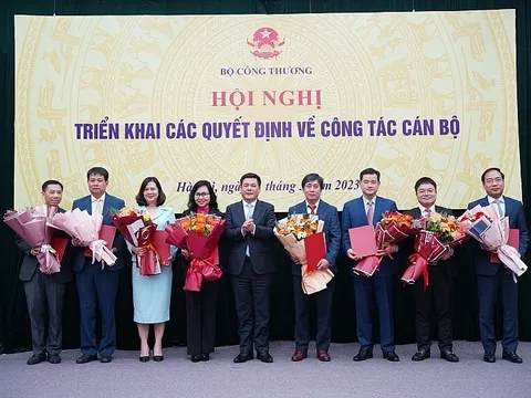 Bộ TT&TT và Bộ Công Thương bổ nhiệm loạt nhân sự mới