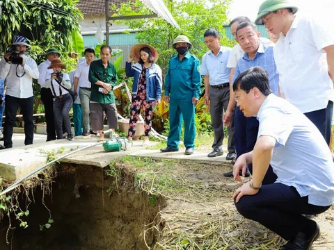 Nghệ An: Công ty Tân Hoàng Khang hỗ trợ hơn 10 tỷ đồng tới các hộ dân ảnh hưởng bởi các "hố tử thần"