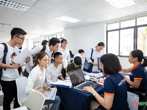 Nhiều trường đại học công bố điểm chuẩn phương thức xét học bạ 2023