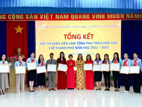 Đà Lạt: Công nhận 14 giáo viên làm Tổng phụ trách Đội giỏi cấp thành phố năm học 2022-2023