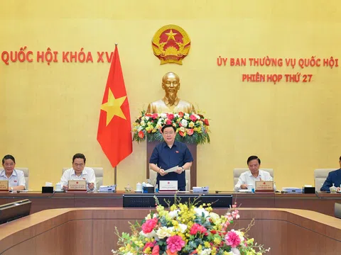 Thường vụ Quốc hội cho ý kiến về lộ trình cải cách tiền lương vào năm 2024