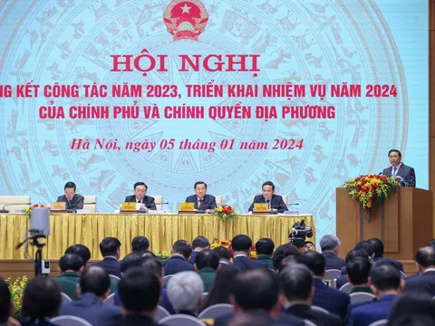 Chính phủ chốt thời hạn ban hành Nghị định về chế độ tiền lương mới, hoàn thành sắp xếp đơn vị hành chính