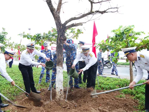 Tết trồng cây của những người lính Vùng 3 Hải quân