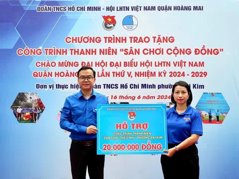 Trao tặng công trình “Sân chơi cộng đồng” cho thanh thiếu nhi và người dân chung cư CT3 - Bắc Linh Đàm