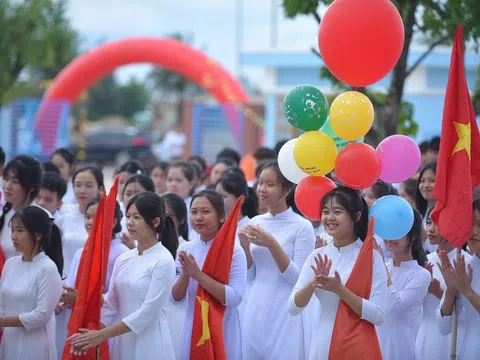 Cả nước hân hoan trong “Ngày hội toàn dân đưa trẻ đến trường”