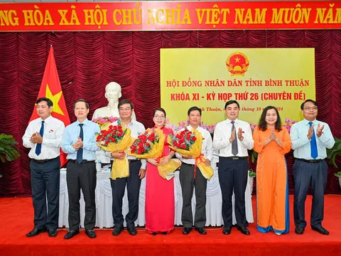 Điều động, bổ nhiệm cán bộ tại Bình Thuận và Kiên Giang