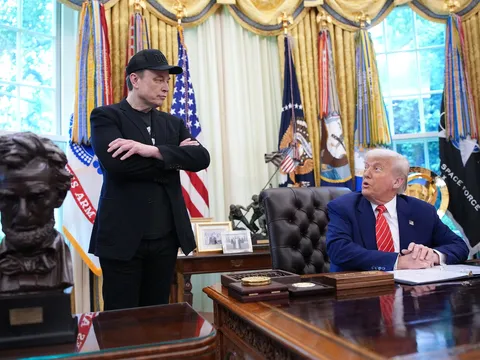 Elon Musk muốn luận tội Tổng thống Trump