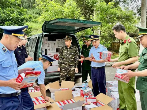 Thủ tướng Chính phủ yêu cầu tuyên chiến không khoan nhượng với thuốc giả, thực phẩm giả