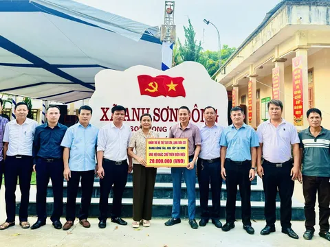 Nghệ An: Tuổi trẻ xã Anh Sơn Đông, khu vực Vinh và phụ cận hướng về quê hương