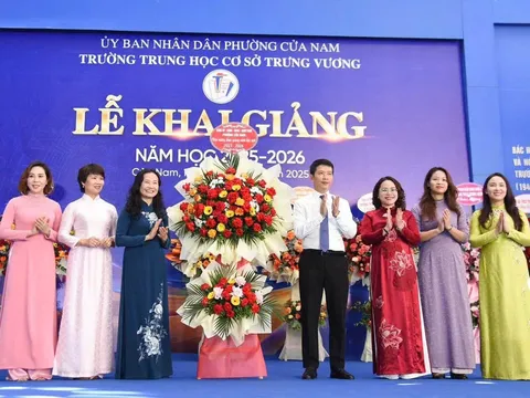 Hơn 2.500 học sinh Trường THCS Trưng Vương hân hoan chào đón năm học mới