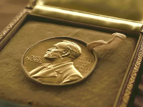  Nobel Hóa học 2025 kỳ vọng tôn vinh những công trình vì tương lai xanh