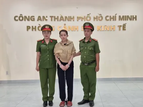 Loạt ồn ào của Ngân 98 trước khi bị bắt giam