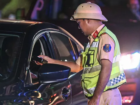 Hơn nửa số người vi phạm nồng độ cồn ở độ tuổi trung niên trong đợt kiểm tra toàn quốc
