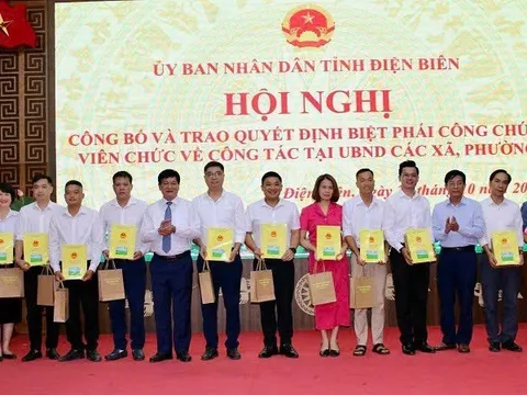 Điện Biên biệt phái 97 công chức, viên chức về công tác tại xã, phường