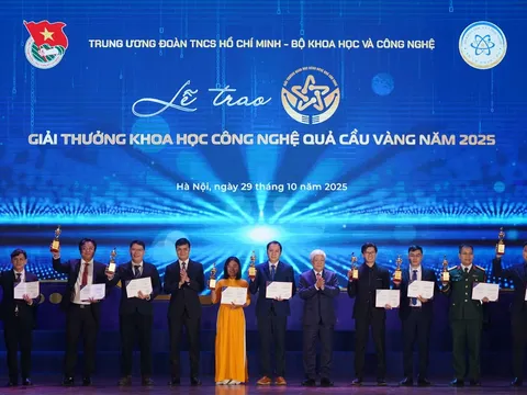 Giải thưởng Quà Cầu Vàng 2025 khẳng định vị thế khoa học trẻ