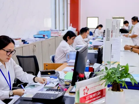 TP.HCM tinh gọn bộ máy, hơn 6.000 cán bộ, công chức nghỉ hưu, thôi việc