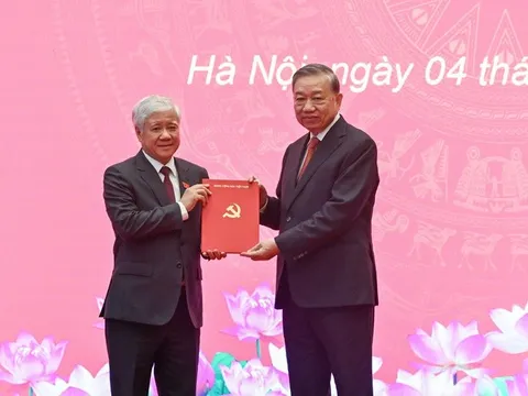 Ông Đỗ Văn Chiến làm Phó Bí thư Thường trực Đảng ủy Quốc hội