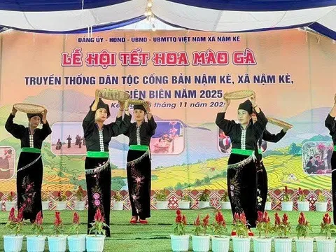 Rộn ràng Lễ hội Tết hoa mào gà của đồng bào dân tộc Cống ở Nậm Kè