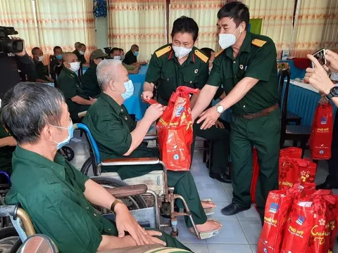 Hà Nội dành hơn 574 tỷ đồng tặng quà cho đối tượng chính sách dịp Tết Nguyên đán