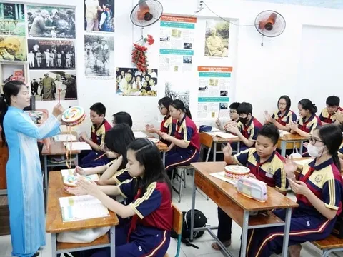 TP.HCM dự kiến trả lương buổi 2 cho giáo viên bằng 150% tiết chính khoá