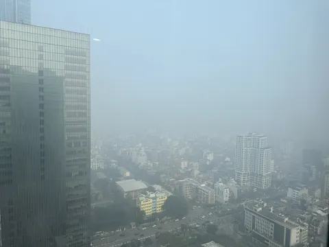 Hà Nội kéo dài chuỗi ngày ô nhiễm không khí, cần có biện pháp bảo vệ sức khoẻ người dân