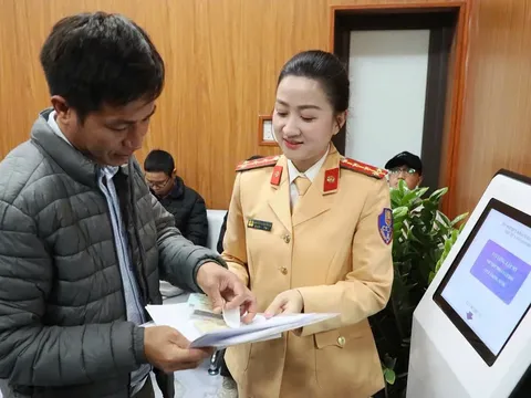 Đề xuất mở rộng điểm tiếp nhận hồ sơ đổi bằng lái xuống cấp cơ sở