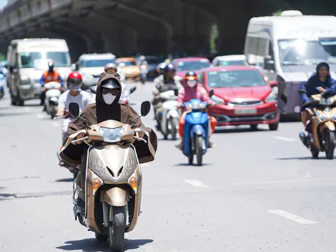 Dự báo nắng nóng xuất hiện sớm, nhiều khu vực đề phòng mưa dông chuyển mùa