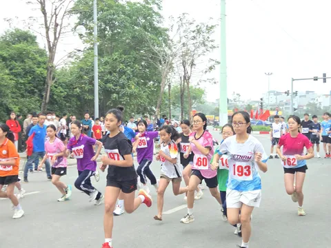 Phường Xuân Phương: hơn 1.200 vận động viên tranh tài chung kết giải chạy Hà Nội mới