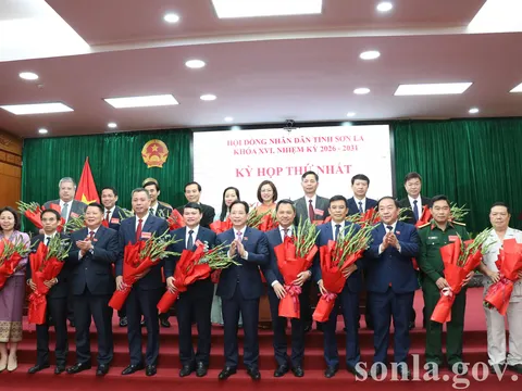 Bầu tân Chủ tịch HĐND, UBND tỉnh Sơn La