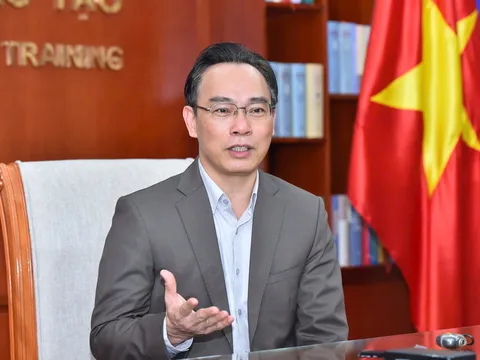 Chân dung tân Bộ trưởng Bộ Giáo dục và Đào tạo Hoàng Minh Sơn