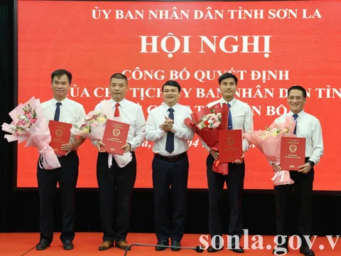 Sơn La, Cao Bằng kiện toàn công tác cán bộ, bổ nhiệm loạt lãnh đạo mới