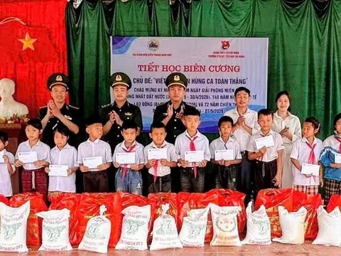 “Tiết học biên cương” ở Nậm Nhừ: Gieo mầm tự hào, bồi đắp tình yêu Tổ quốc cho học sinh vùng biên