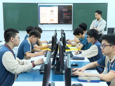 Tuyển sinh 2026: Học sinh tăng tốc lựa chọn ngành học gắn với công nghệ và dữ liệu