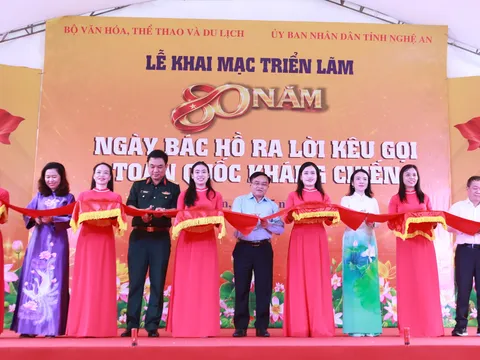 Triển lãm "80 năm Bác Hồ ra Lời kêu gọi toàn quốc kháng chiến"