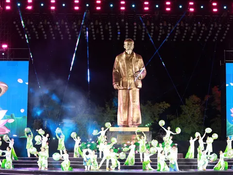 Nghệ An khai mạc Lễ hội Làng Sen năm 2026